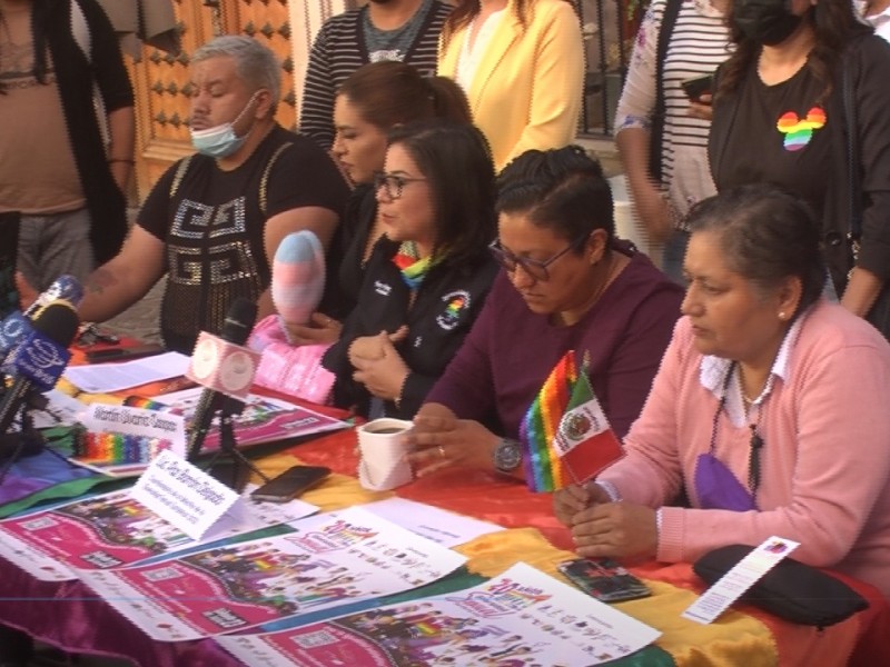 Colectivos LGBTQ contra la organización del ayuntamiento en la marcha