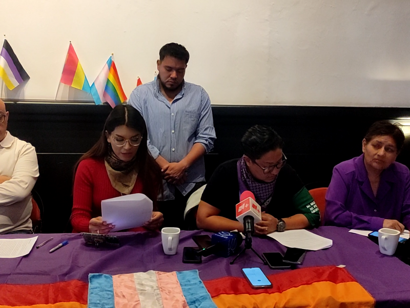 Colectivos LGBTTTIQ+ reprueban violencia ocurrida durante 8M