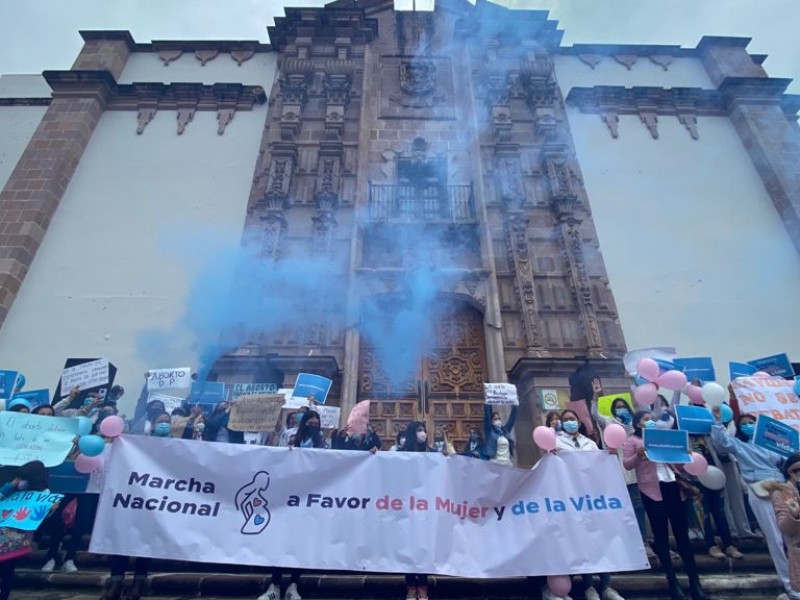 Colectivos presentan propuestas en favor de la vida