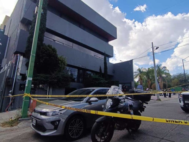 Colegio de Abogados exige esclarecimiento de ataque armado