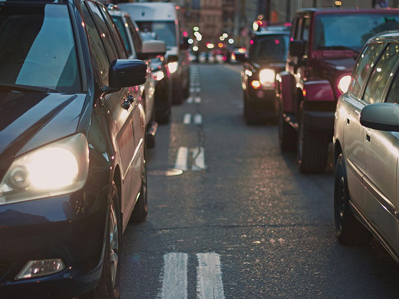 Colima carece de la cultura por traer licencia vigente