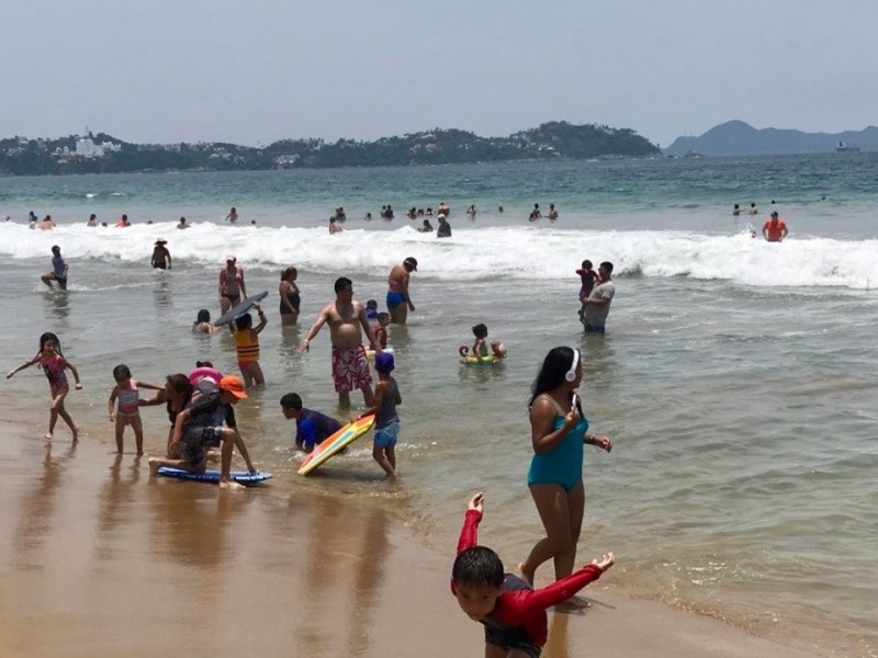 Colima restringe horario en playas, no se permitirán fiestas