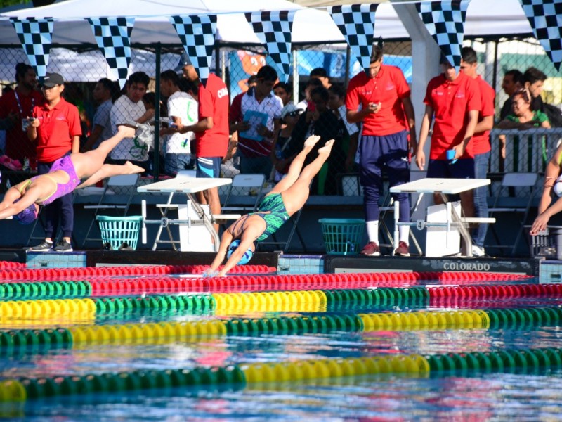 Colimenses ganan cuatro medallas en paranatación