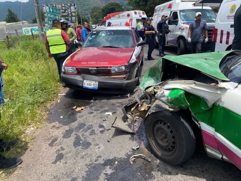 Colisión entre dos taxis dejó como saldo 4 lesionados
