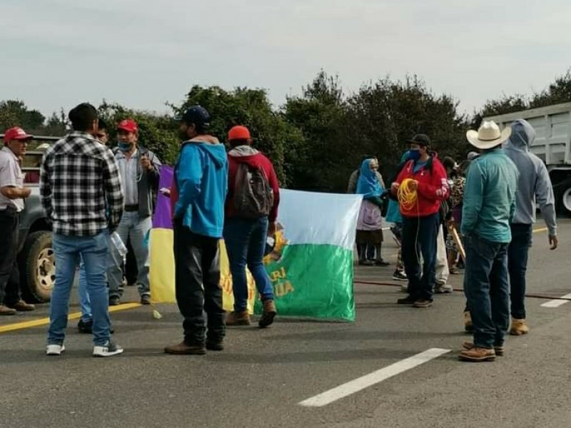 Coloca CSIM barricadas en Nahuatzen para evitar instalación de casillas