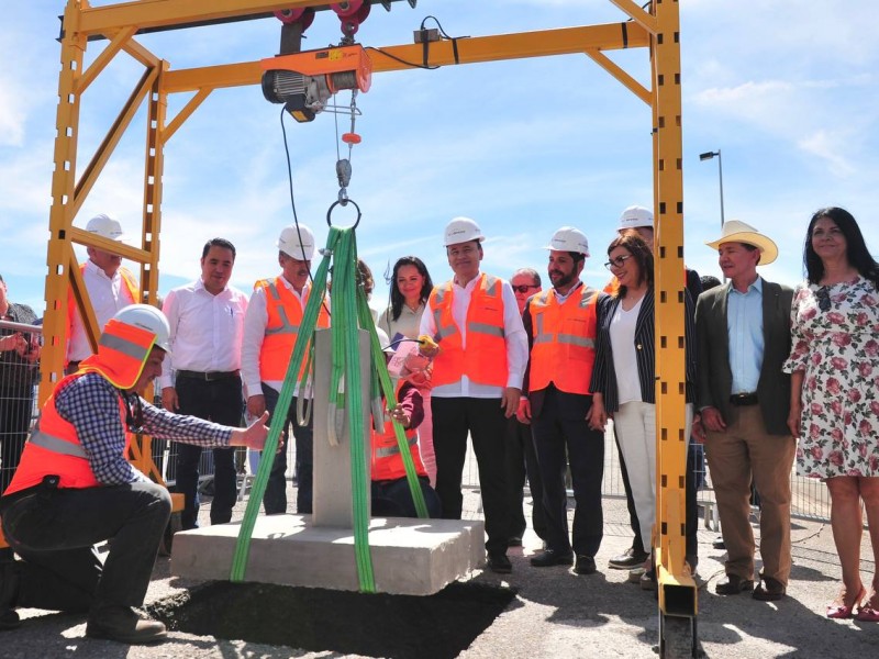 Coloca gobernador primera piedra del proyecto Sky Bridge Sonora