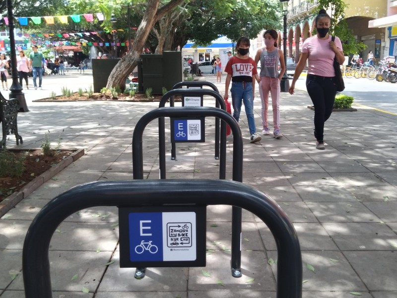 COLOCAN CICLOPUERTOS EN LA PLAZA DE ZAMORA