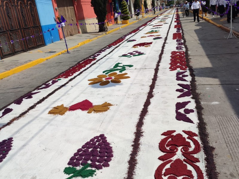 Colocan tapetes en Huejotzingo por semana santa