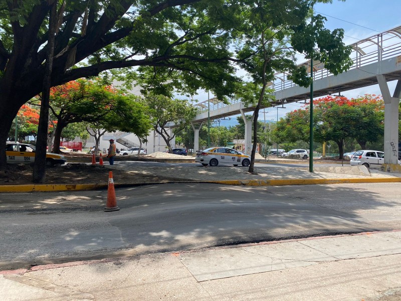 Colocan topes en pleno libramiento norte, debajo de puente peatonal