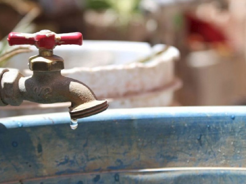 Colonia Alejandro Cruz sin agua potable por falta de pago