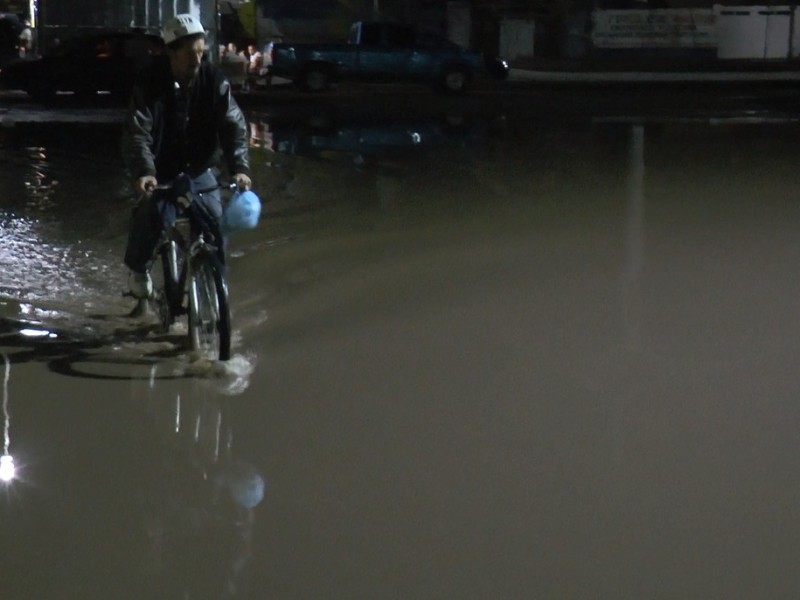 Colonia José Revueltas inundada con las primeras lluvias