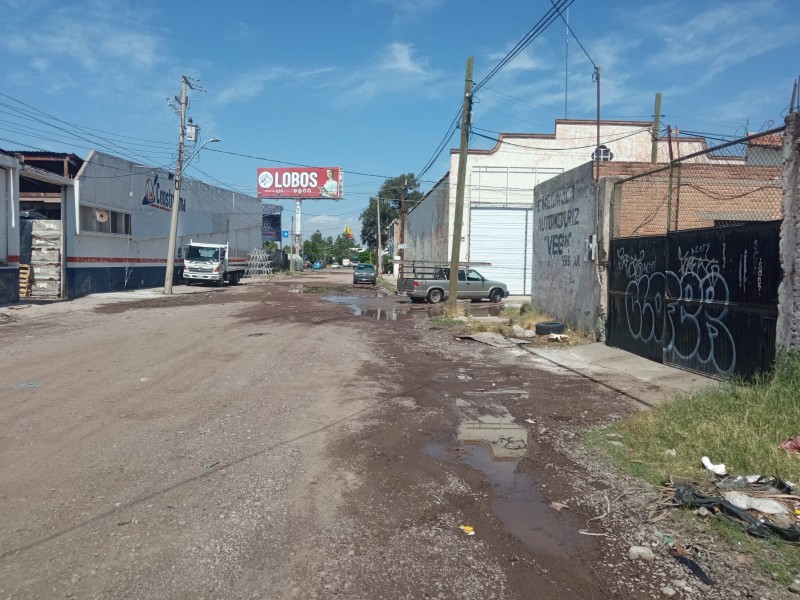 COLONIA SANTA FE, EN DOS CUADRAS FALTA PAVIMENTACIÓN