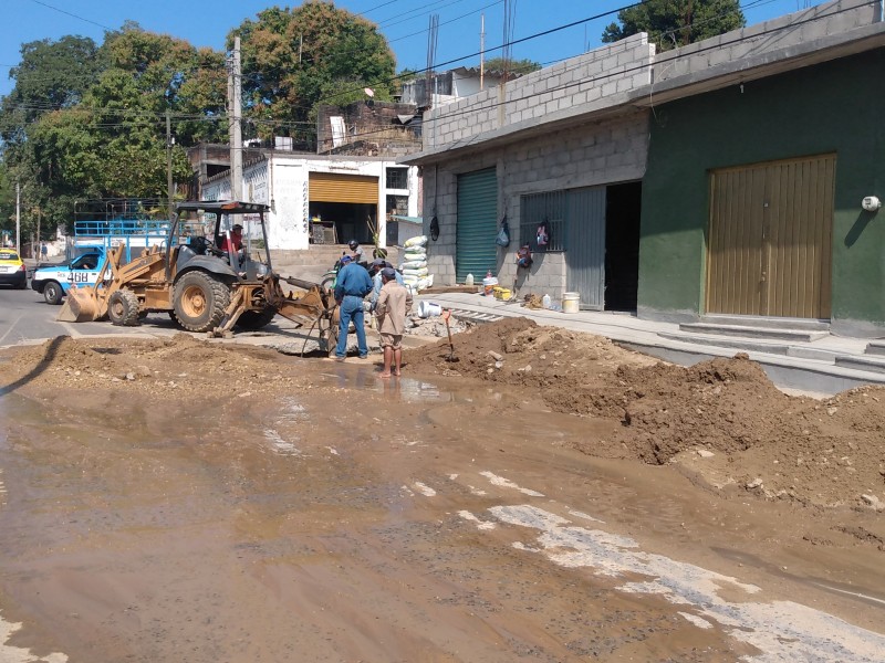 Colonias de Salina Cruz se quedan sin agua potable