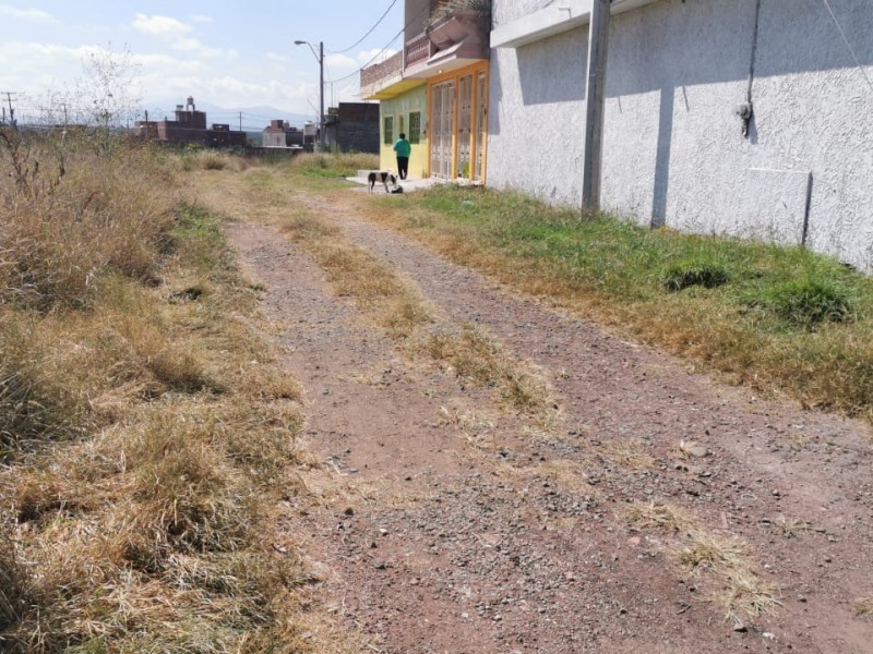 Colonos de la periferia reclaman arreglo de calles