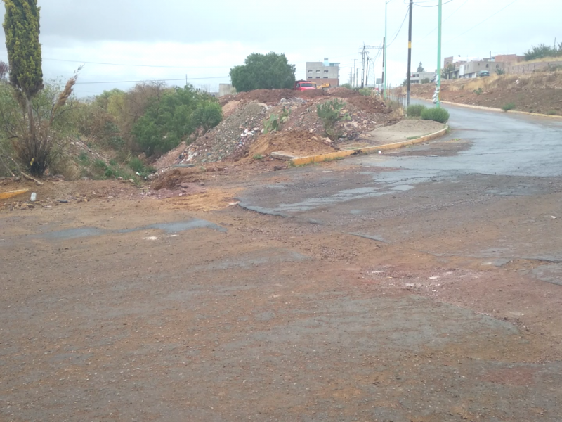 Colonos denuncian obra inconclusa en Villas del Padre