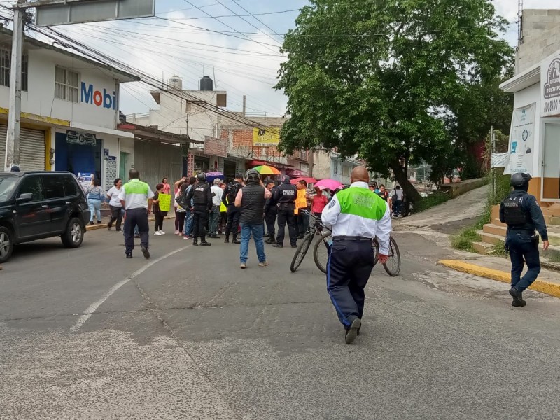 Colonos recriminan a CMAS cobros excesivos y falta de agua