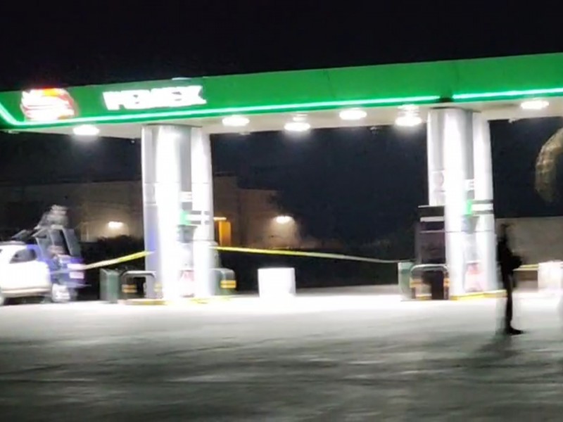 Comando ataca gasolinera en Villagran, dos fallecidos