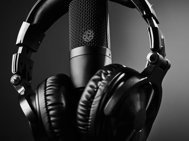 Comedia, terror y cultura: los podcasts favoritos de México