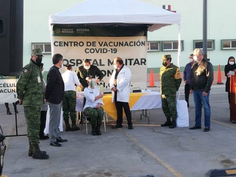 Comenzará el martes vacunación de maestros en Torreón