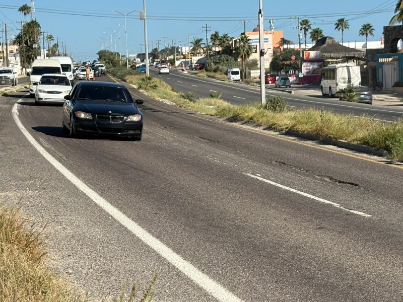 Comenzará SICT a reparar los baches de carretera en Los Cabos Comenzará SICT a reparar los baches de carretera en Los Cabos