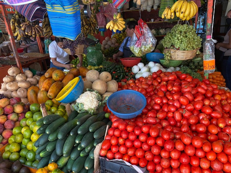 Comerciantes de Coatepec se las ven 