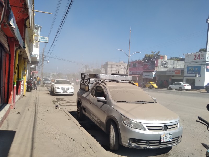 Comerciantes de Cuatro Carriles se inconforman por obras de reencarpetamiento