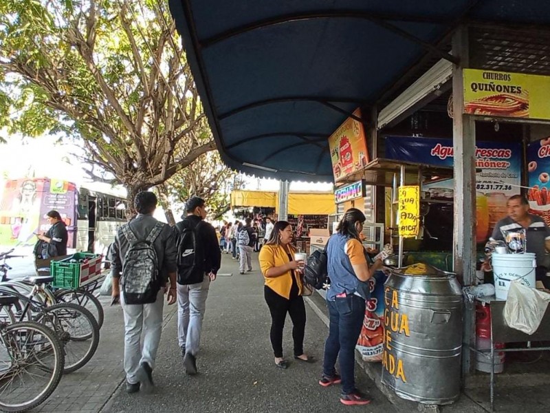 Comerciantes de Mercado Zona 030 piden instalación de estacionamiento