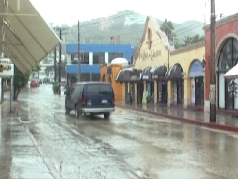 Comerciantes del centro de CSL afectados con inundaciones