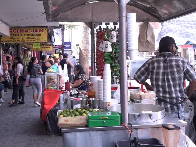 Comerciantes del centro resienten las restricciones sanitarias por el Covid-19