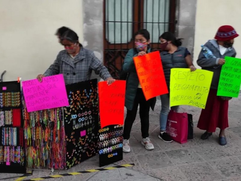 Comerciantes del centro se manifiestan por ''competencia desleal''