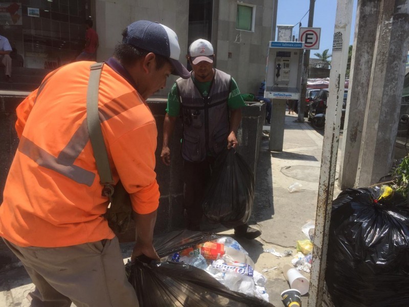 Comerciantes en desacuerdo con pago de recolección de basura