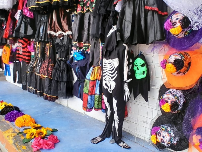 Comerciantes esperan incremento en ventas durante Dia de Muertos