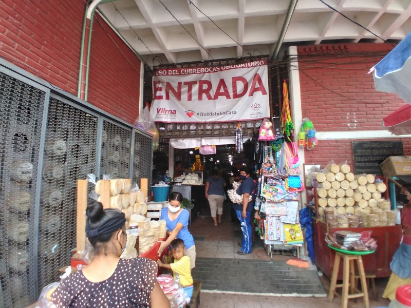 Comerciantes exigen instalación de filtros sanitarios en mercado Jesús Carranza