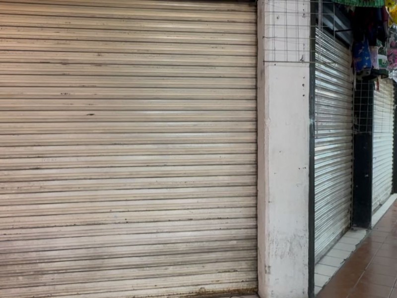 Comerciantes locales no logran cubrir sus gastos