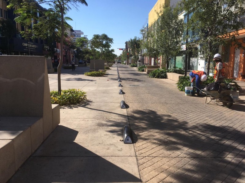 Comerciantes no ven para cuando terminará Paseo Alcalde