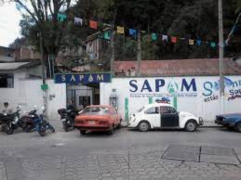 Comerciantes piden solución a conflictos en el SAPAM
