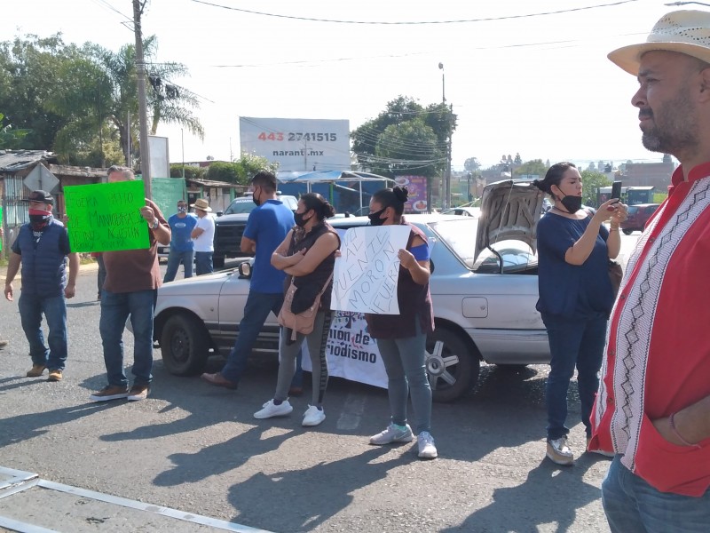 Comerciantes rechazan puente vehicular en Siervo de la Nación