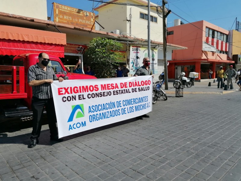 Comerciantes se manifiestan en el centro, exigen ampliación de horarios