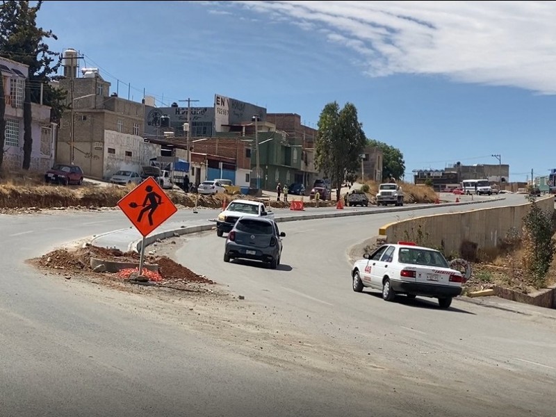 Comerciantes temen retraso en obra vial por bajas ventas