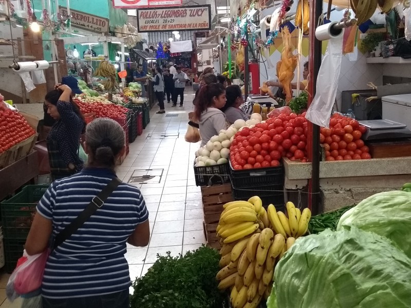 Comerciantes toman sus precauciones ante altas temperaturas