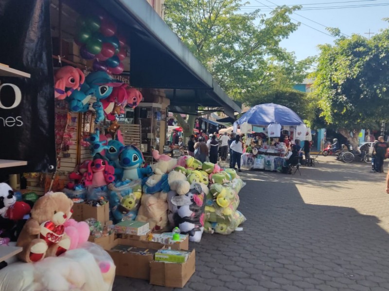 Comerciantes zamoranos esperan repunte de ventas por 14 de febrero