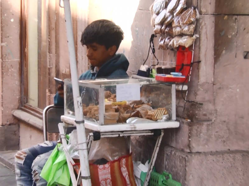 Comercio informal, única alternativa de muchos comerciantes zacatecanos