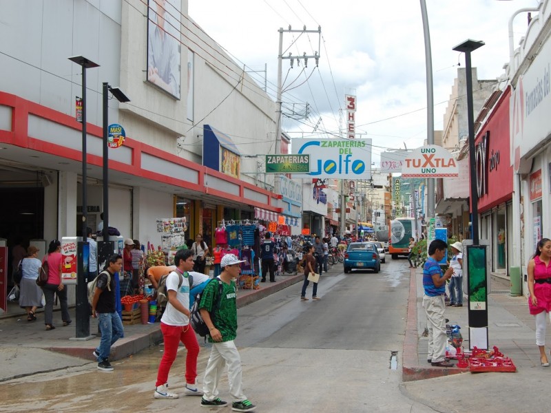 Comercios brindan ayuda a mujeres