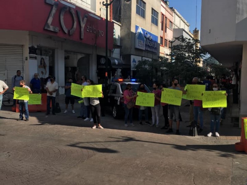 Comercios establecidos del centro reabren calle Puebla