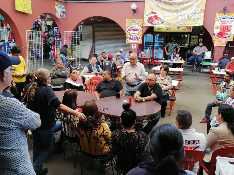 Comercios no esenciales se niegan a cerrar ante exhorto