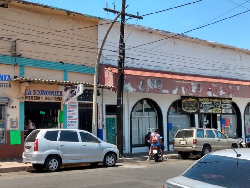 Comercios y taxistas a la espera de turismo