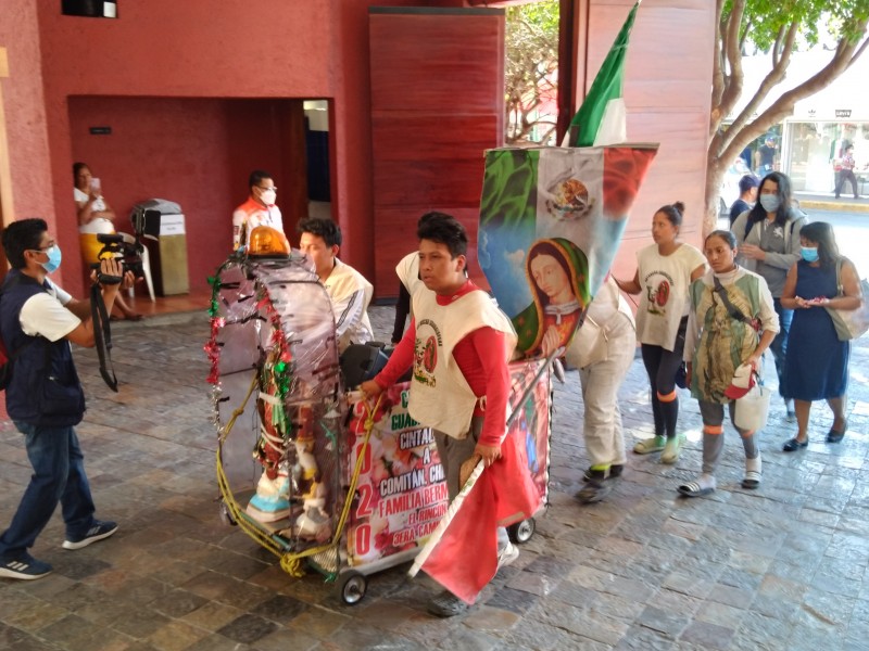 Comienzan a llegar peregrinaciones a la Iglesia de Guadalupe