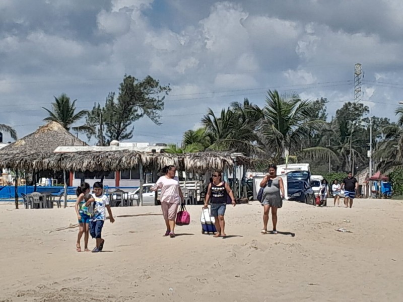 Comienza arribo turistico en Playas de Tuxpan