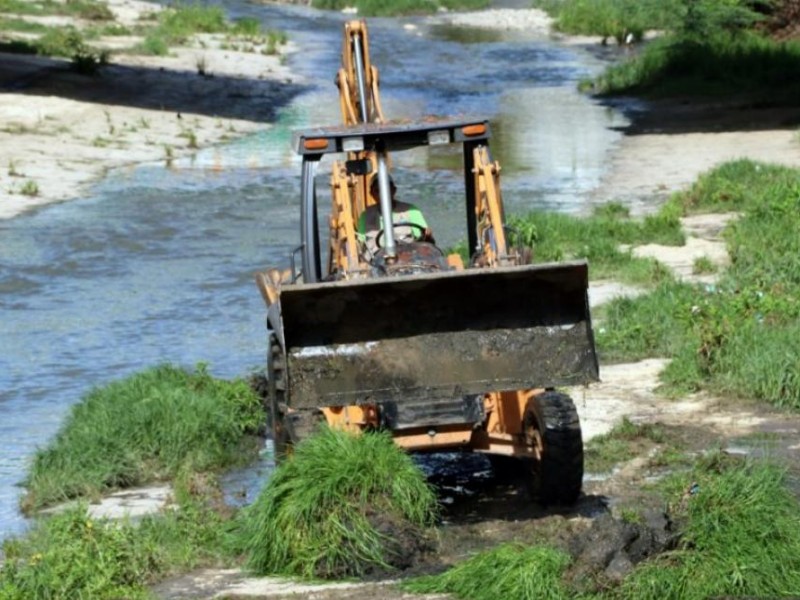 Comienza desazolve de afluentes en Tuxtla