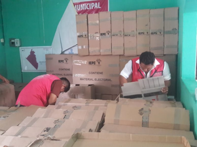 Comienza entrega de paquetería electoral en Chiapas